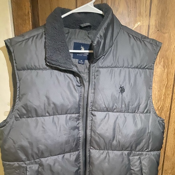 Brande new us polo puffer vest never worn - Picture 2 of 3